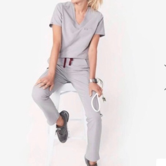 Figs Pants - RARE NEW Figs Zamora Jogger in Cement in XXS/T